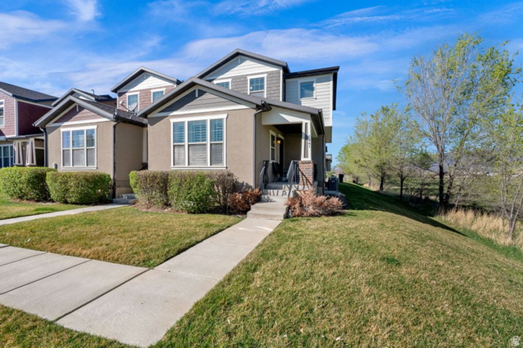 1841 W VIEW POINT DR, Woods Cross, UT 84087