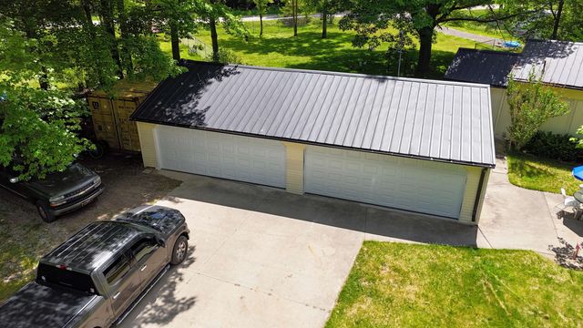 836 Poquonnock Drive, Hope, MI 48628