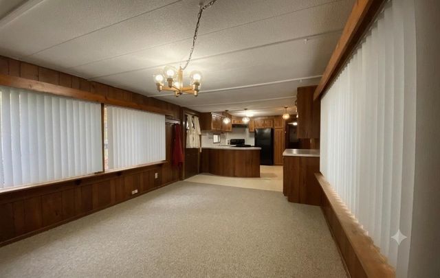 836 Poquonnock Drive, Hope, MI 48628