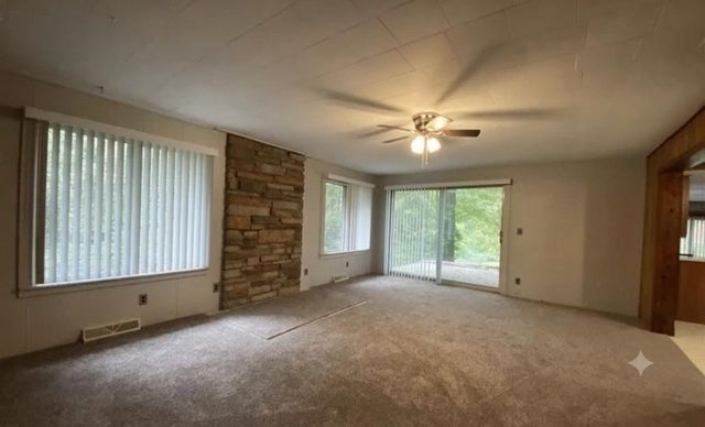 836 Poquonnock Drive, Hope, MI 48628