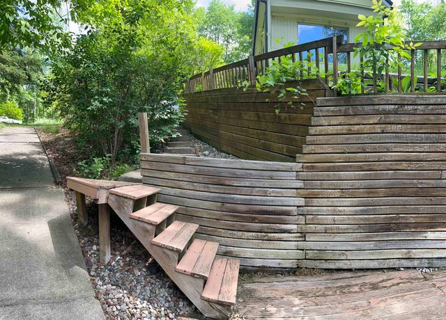 836 Poquonnock Drive, Hope, MI 48628