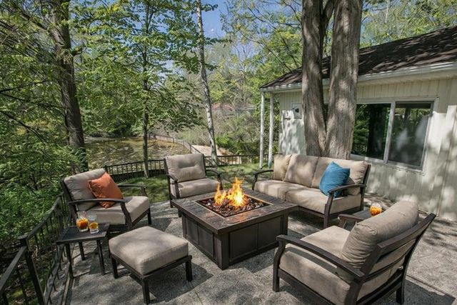 836 Poquonnock Drive, Hope, MI 48628