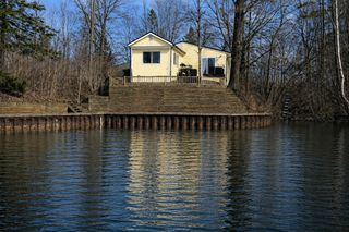 836 Poquonnock Drive, Hope, MI 48628