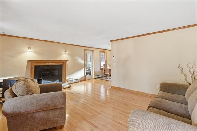 109 Great Pines Dr, Mashpee, MA 02649