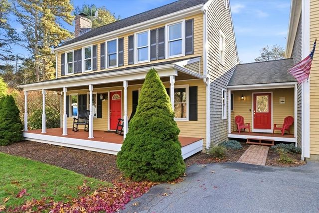 109 Great Pines Dr, Mashpee, MA 02649