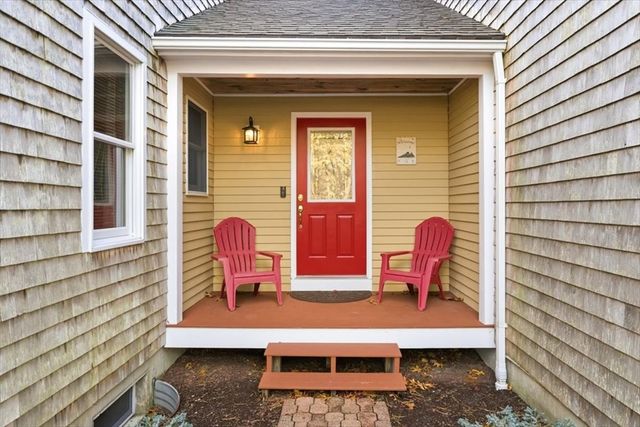 109 Great Pines Dr, Mashpee, MA 02649