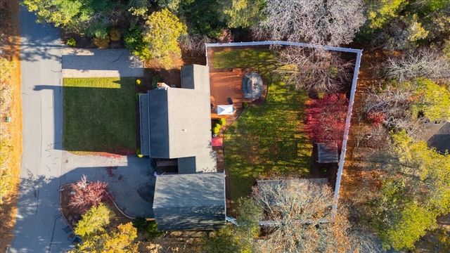 109 Great Pines Dr, Mashpee, MA 02649