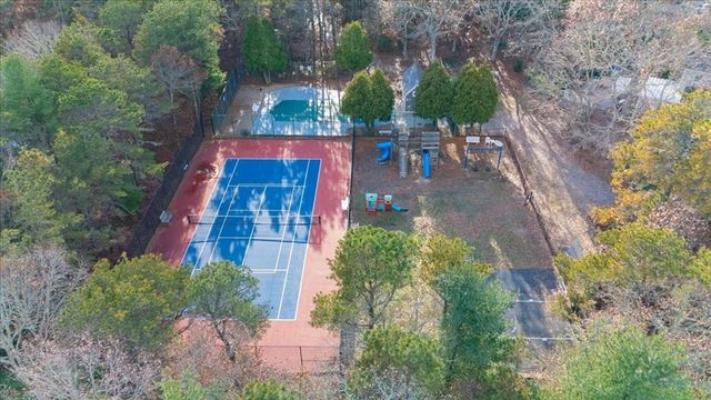 109 Great Pines Dr, Mashpee, MA 02649