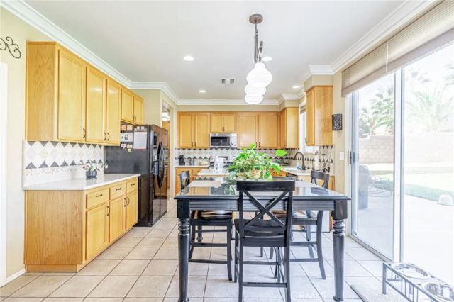 40125 Watford Way, Palmdale, CA 93551
