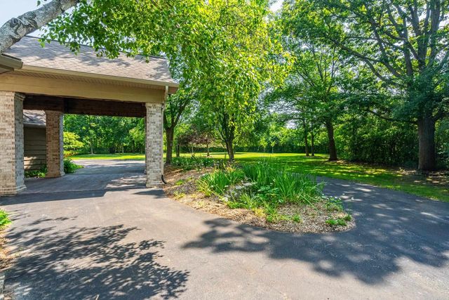 1749 HAWTHORNE HEIGHTS DRIVE, De Pere, WI 54115