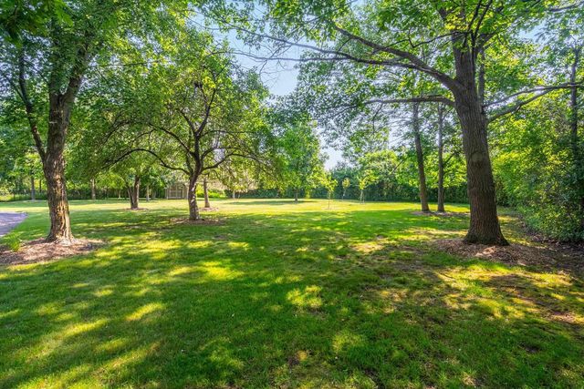 1749 HAWTHORNE HEIGHTS DRIVE, De Pere, WI 54115