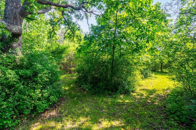 1749 HAWTHORNE HEIGHTS DRIVE, De Pere, WI 54115