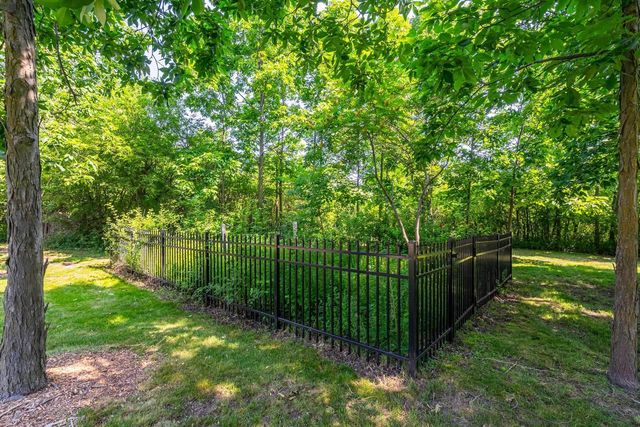 1749 HAWTHORNE HEIGHTS DRIVE, De Pere, WI 54115