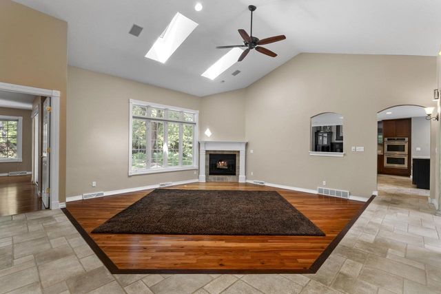 1749 HAWTHORNE HEIGHTS DRIVE, De Pere, WI 54115