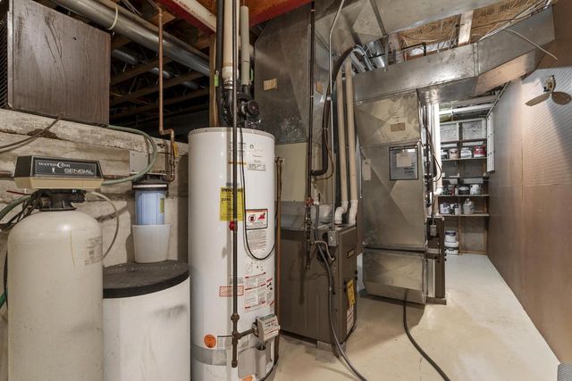 1749 HAWTHORNE HEIGHTS DRIVE, De Pere, WI 54115