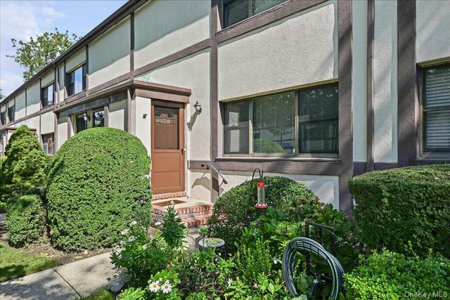 129 Fifteenth Street B1, Garden City, NY 11530