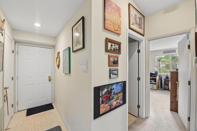 40 Creekwood Drive, 12, Wilder, KY 41071