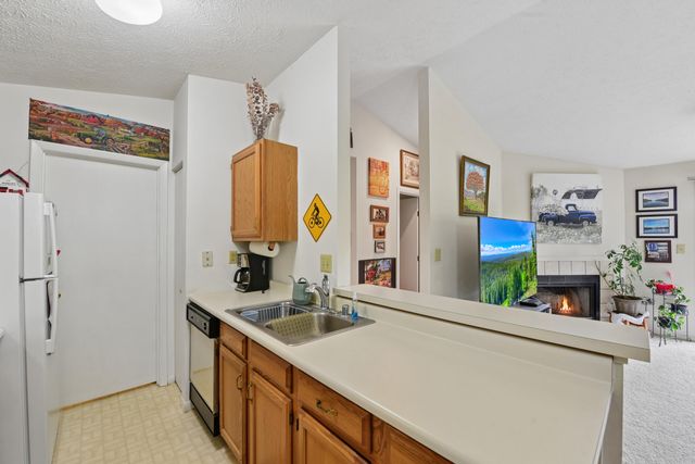 40 Creekwood Drive, 12, Wilder, KY 41071