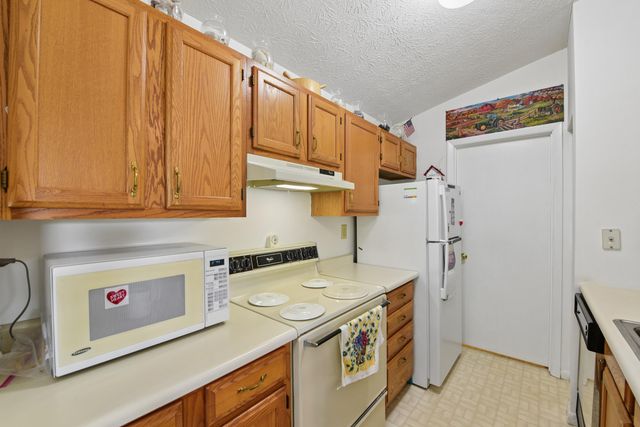 40 Creekwood Drive, 12, Wilder, KY 41071