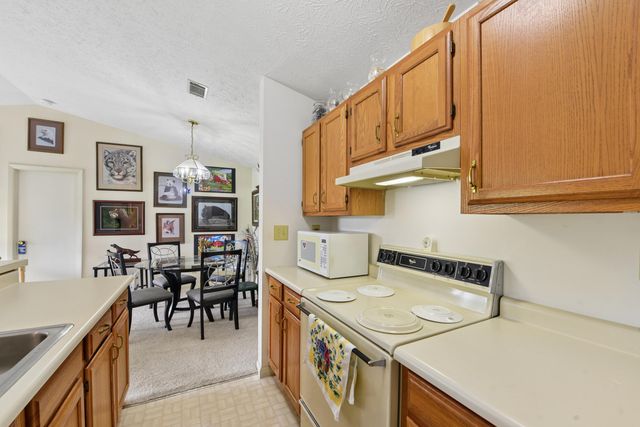 40 Creekwood Drive, 12, Wilder, KY 41071