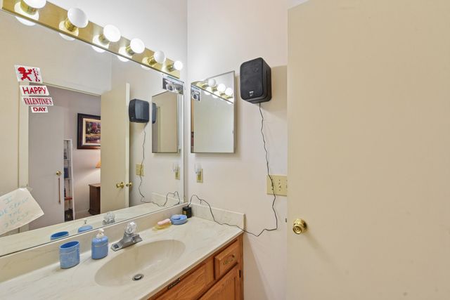 40 Creekwood Drive, 12, Wilder, KY 41071