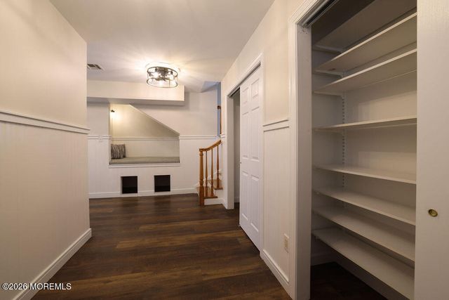 5 Popper Street, Manahawkin, NJ 08050