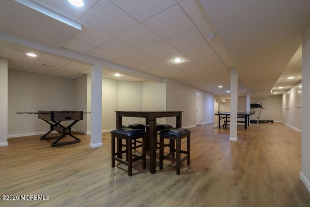 5 Popper Street, Manahawkin, NJ 08050