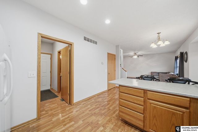 1505 SW 26th Street, Lincoln, NE 68522