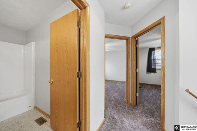 1505 SW 26th Street, Lincoln, NE 68522