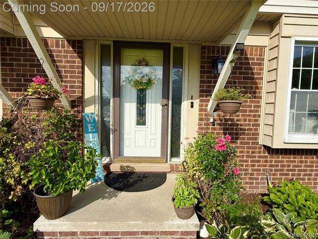 24353 Bashian Drive, Novi, MI 48375