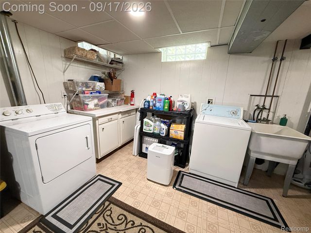 24353 Bashian Drive, Novi, MI 48375