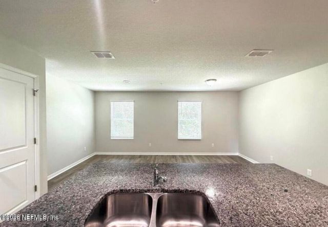 6468 SWEETBAY Lane 101, Jacksonville, FL 32244