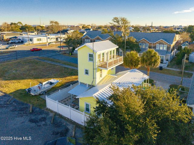 104 S 13th Street, Morehead City, NC 28557