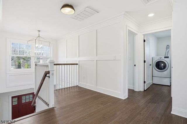 44 Manor Rd, Livingston Twp., NJ 07039