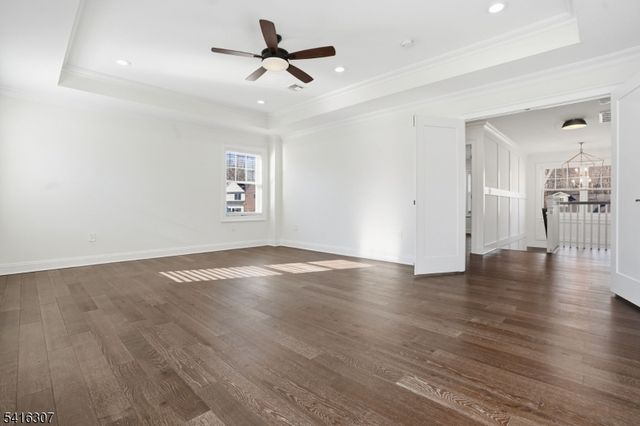 44 Manor Rd, Livingston Twp., NJ 07039