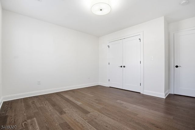 44 Manor Rd, Livingston Twp., NJ 07039