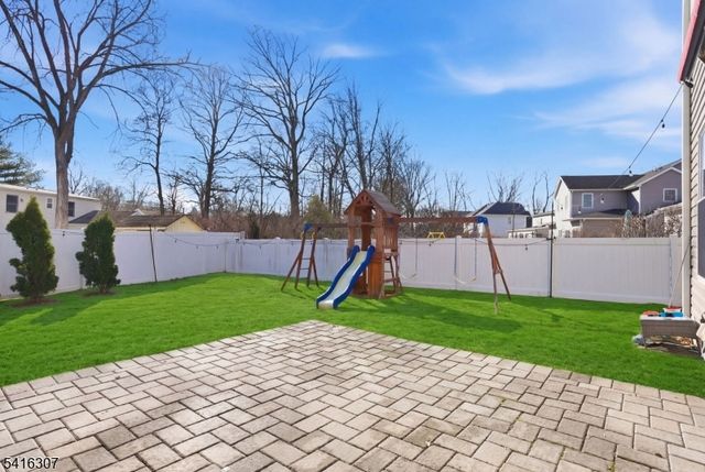 44 Manor Rd, Livingston Twp., NJ 07039