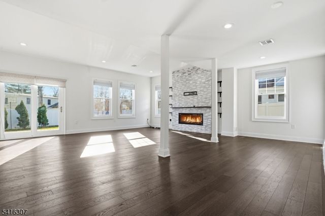 44 Manor Rd, Livingston Twp., NJ 07039