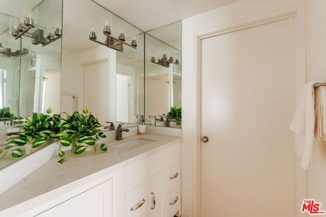 10760 Missouri Avenue 102, Los Angeles, CA 90025