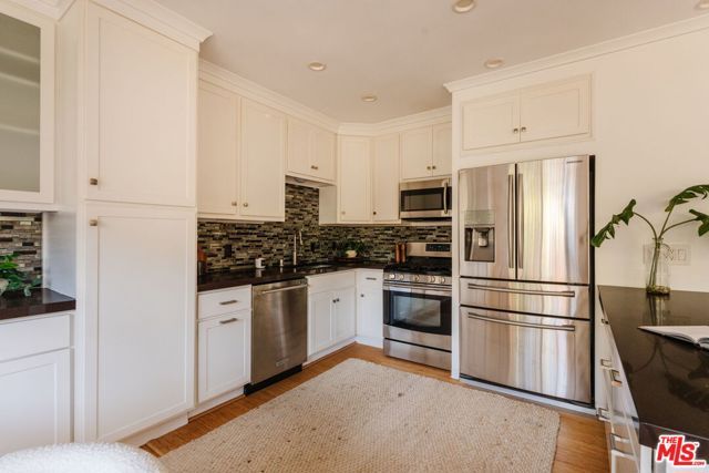 10760 Missouri Avenue 102, Los Angeles, CA 90025