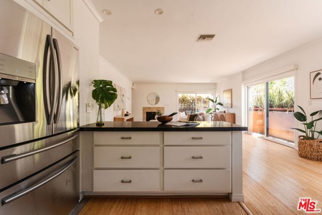 10760 Missouri Avenue 102, Los Angeles, CA 90025
