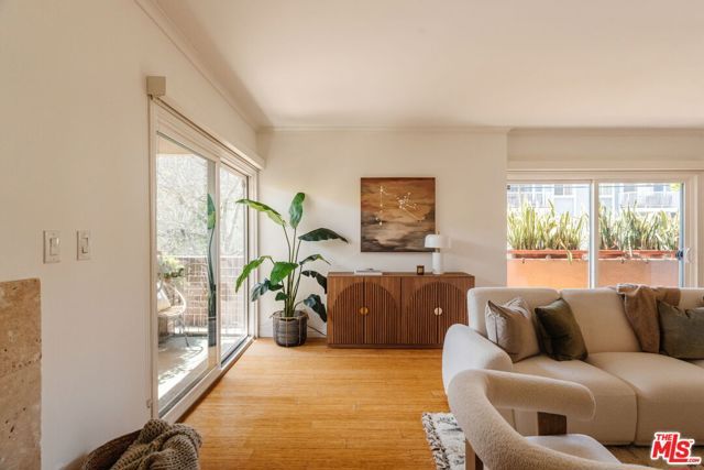 10760 Missouri Avenue 102, Los Angeles, CA 90025