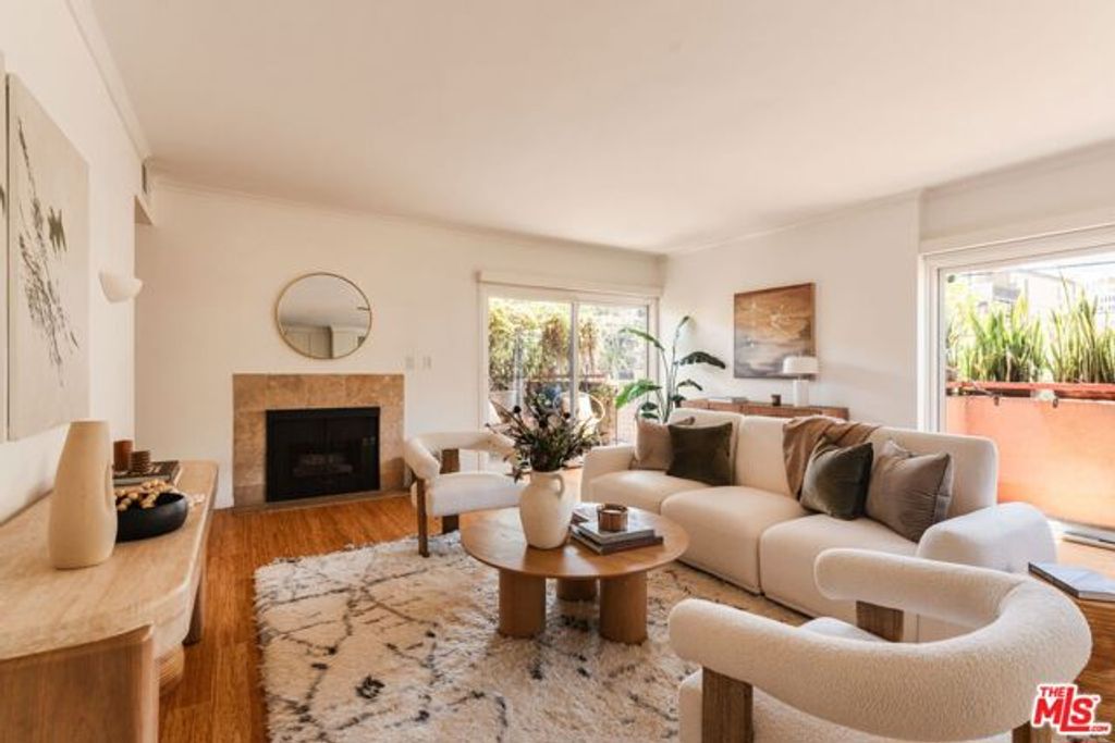 10760 Missouri Avenue 102, Los Angeles, CA 90025