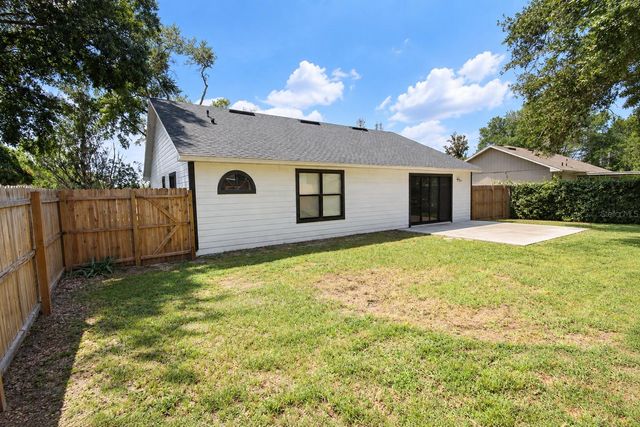 120 N ABERDEEN CIRCLE, Sanford, FL 32773