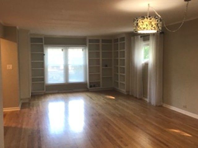 636 Exmoor Avenue, Barrington, IL 60010