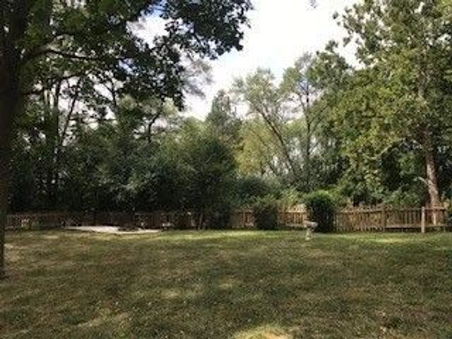 636 Exmoor Avenue, Barrington, IL 60010