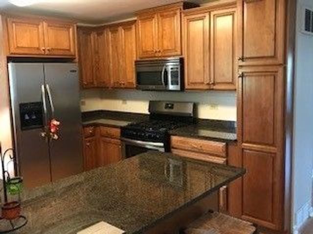 636 Exmoor Avenue, Barrington, IL 60010