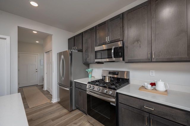 3755 Perennial PARKWAY, Franksville, WI 53126