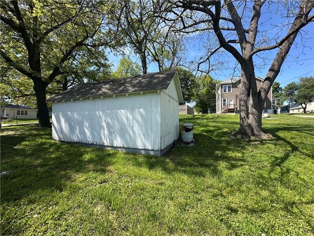 609 N MULBERRY Street, Maryville, MO 64468