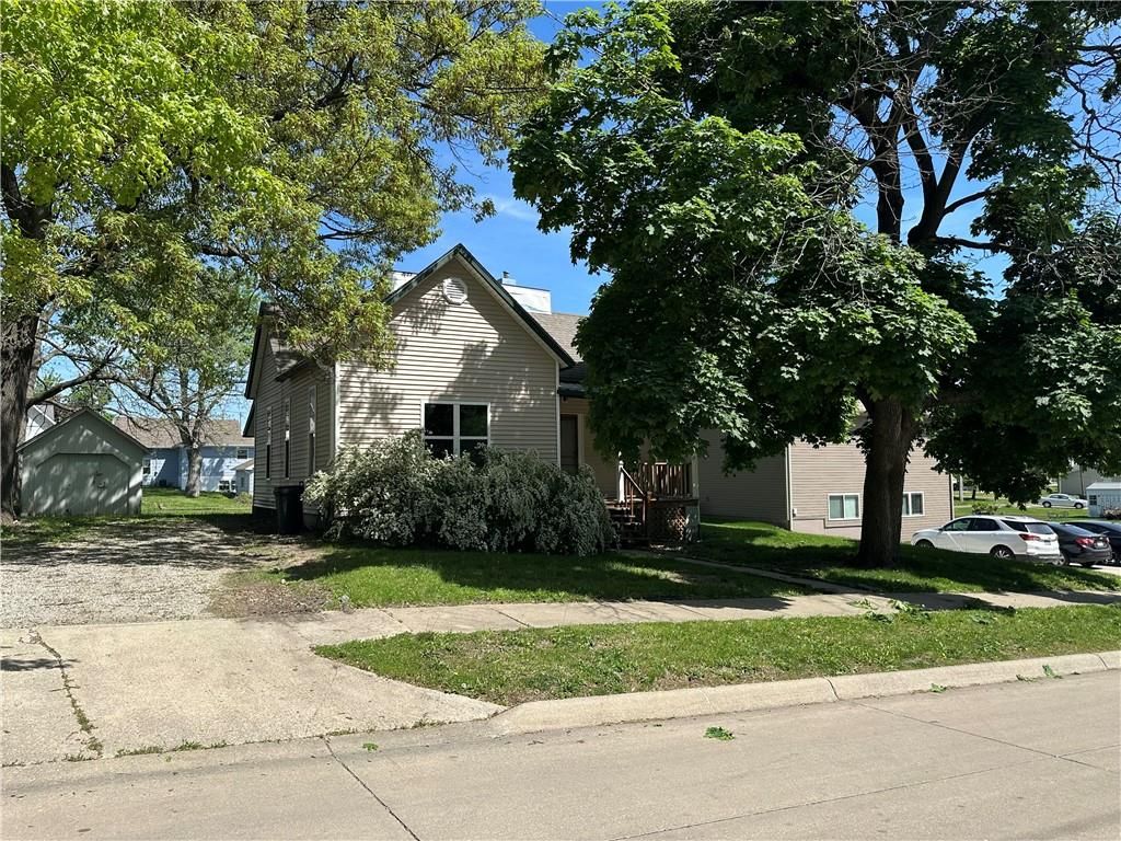 609 N MULBERRY Street, Maryville, MO 64468